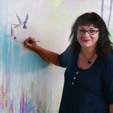 UK Artists June featured artist Gill Bustamante